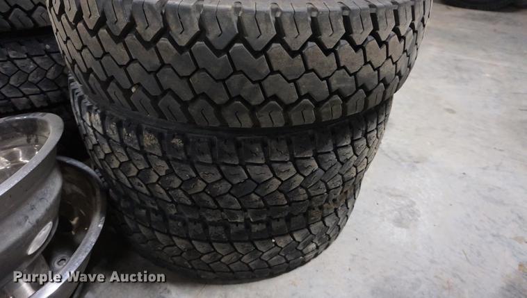 image for item DI9293 (6) 225/70R19.5 tires and wheels