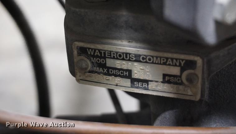 image for item DI9294 Engine and water pump