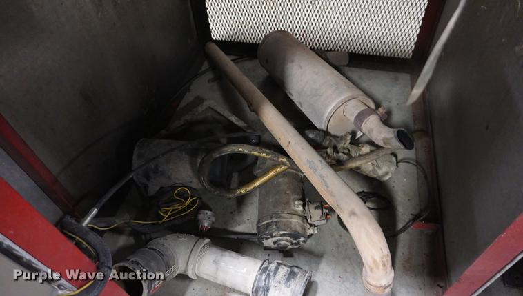 image for item DI9294 Engine and water pump