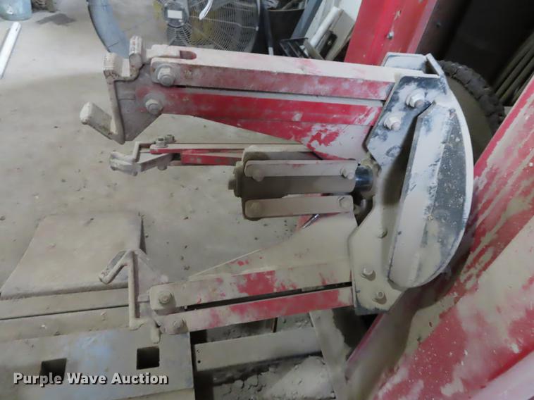 image for item DN9153 Coats 9000 tire machine