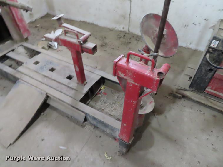 image for item DN9153 Coats 9000 tire machine