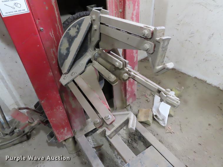 image for item DN9153 Coats 9000 tire machine