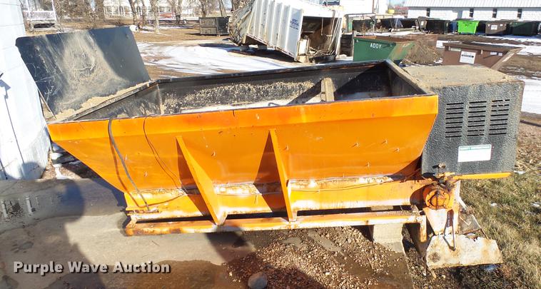 image for item DX9101 Henderson 6XMILD spreader