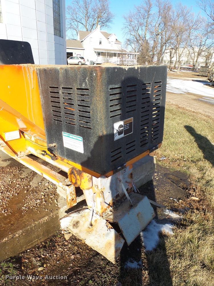 image for item DX9101 Henderson 6XMILD spreader