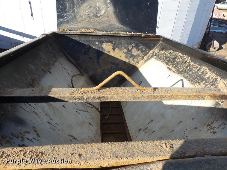 image for item DX9101 Henderson 6XMILD spreader