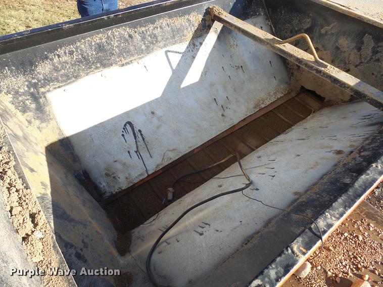 image for item DX9101 Henderson 6XMILD spreader