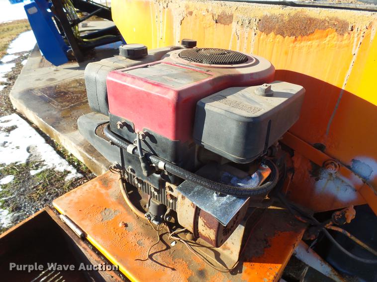 image for item DX9101 Henderson 6XMILD spreader