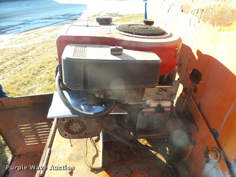 image for item DX9101 Henderson 6XMILD spreader