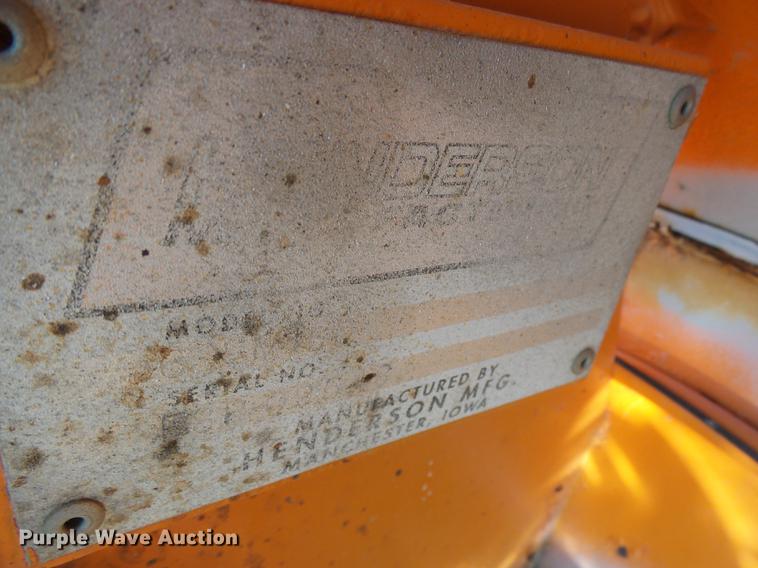 image for item DX9101 Henderson 6XMILD spreader