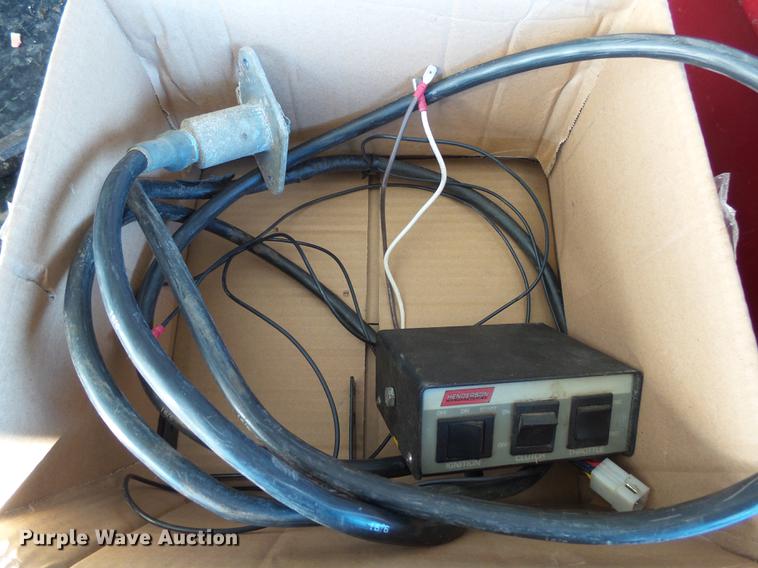 image for item DX9101 Henderson 6XMILD spreader