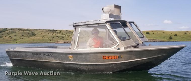 image for item DX9135 1982 Jetline boat