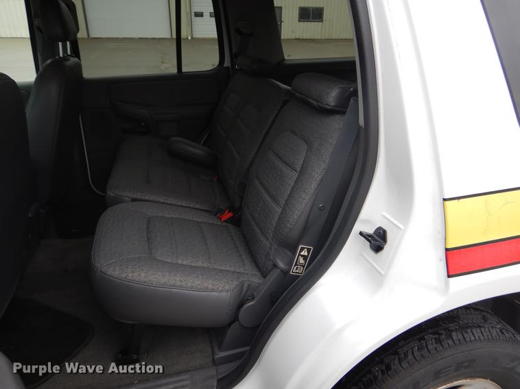 image for item DX9491 2002 Ford Explorer SUV