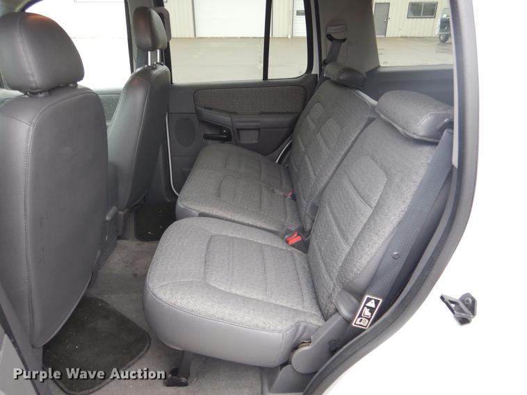 image for item DX9491 2002 Ford Explorer SUV