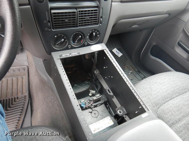 image for item DX9491 2002 Ford Explorer SUV