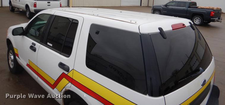 image for item DX9492 2003 Ford Explorer SUV