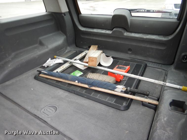 image for item DX9492 2003 Ford Explorer SUV