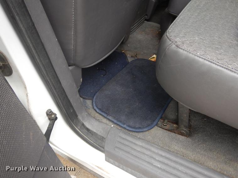 image for item DX9492 2003 Ford Explorer SUV