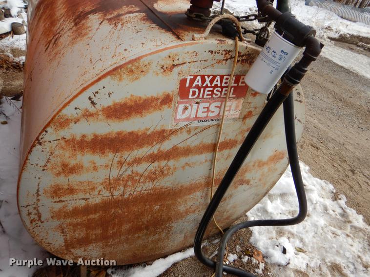 image for item EA9018 (2) fuel tanks