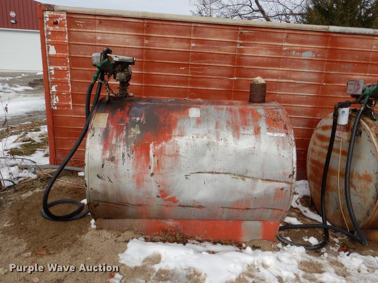 image for item EA9018 (2) fuel tanks