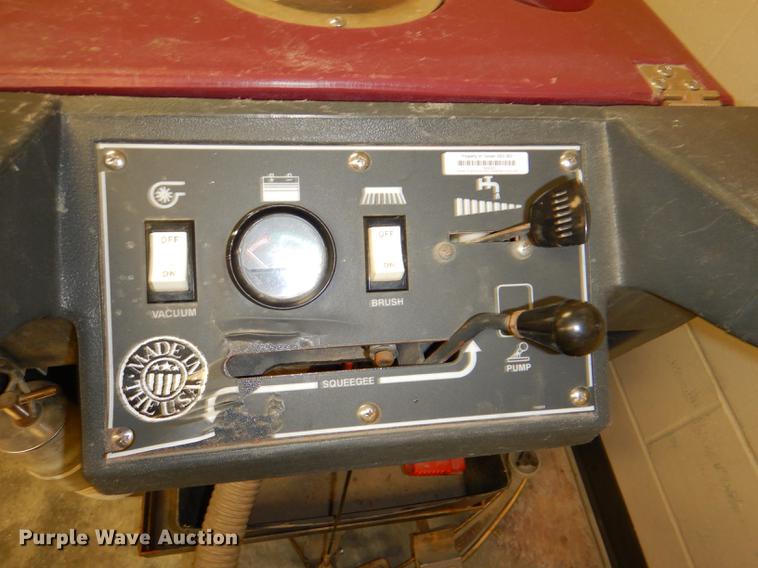 image for item EA9113 (2) Minuteman 200 floor scrubbers