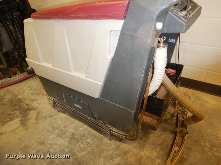 image for item EA9113 (2) Minuteman 200 floor scrubbers