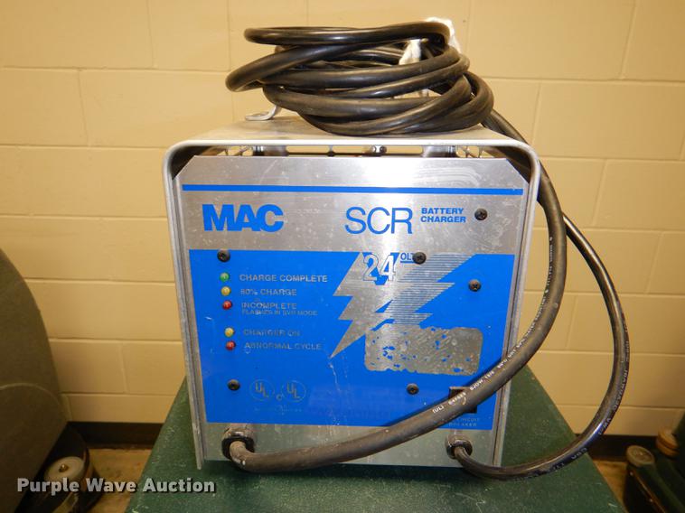 image for item EA9114 (2) Speed floor scrubbers