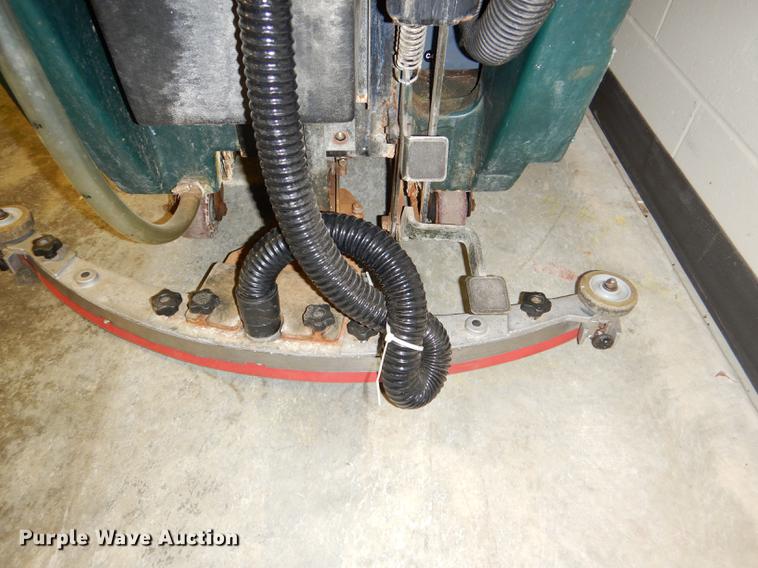 image for item EA9114 (2) Speed floor scrubbers