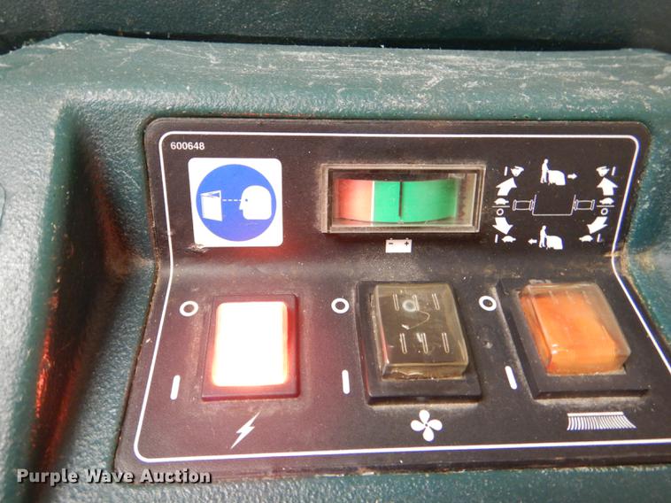 image for item EA9114 (2) Speed floor scrubbers