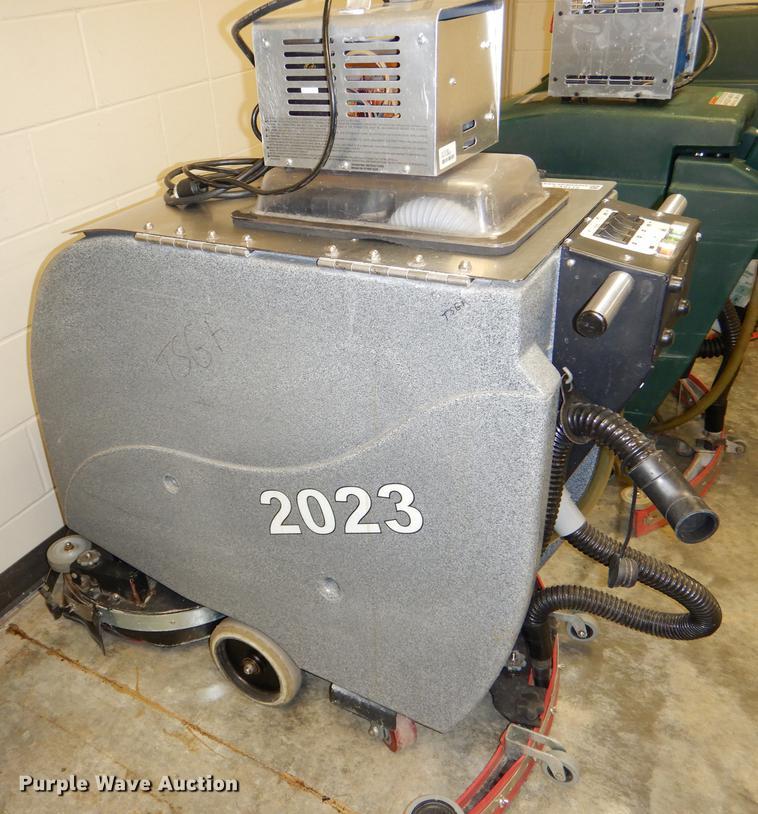 image for item EA9115 Tomcat 2023 floor scrubber