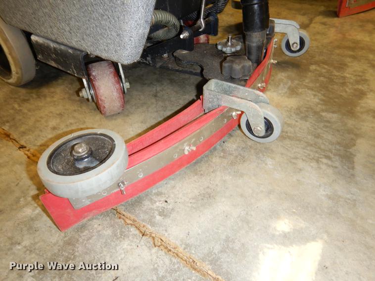 image for item EA9115 Tomcat 2023 floor scrubber
