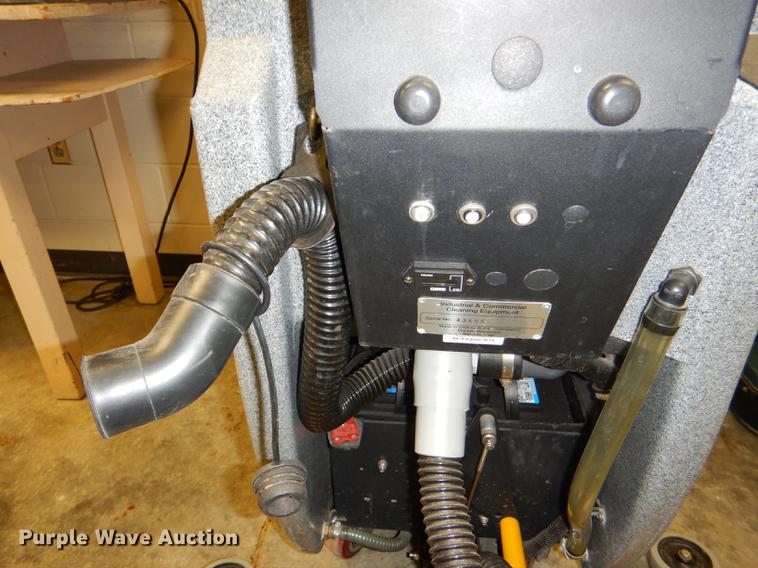 image for item EA9115 Tomcat 2023 floor scrubber