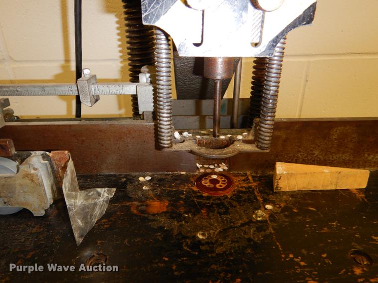 image for item EA9123 Paper equipment