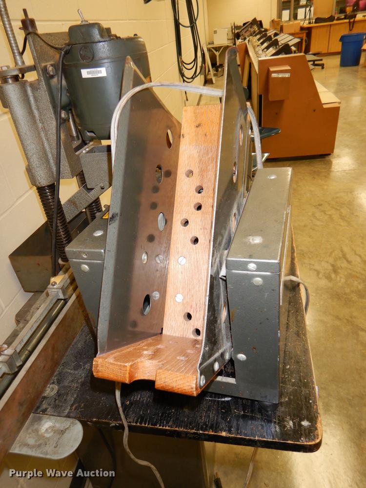 image for item EA9123 Paper equipment