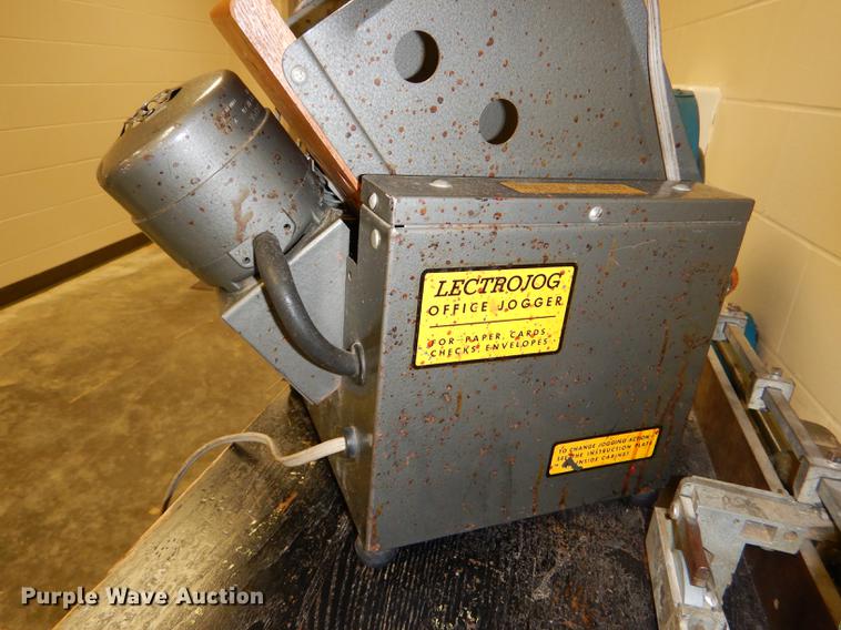 image for item EA9123 Paper equipment