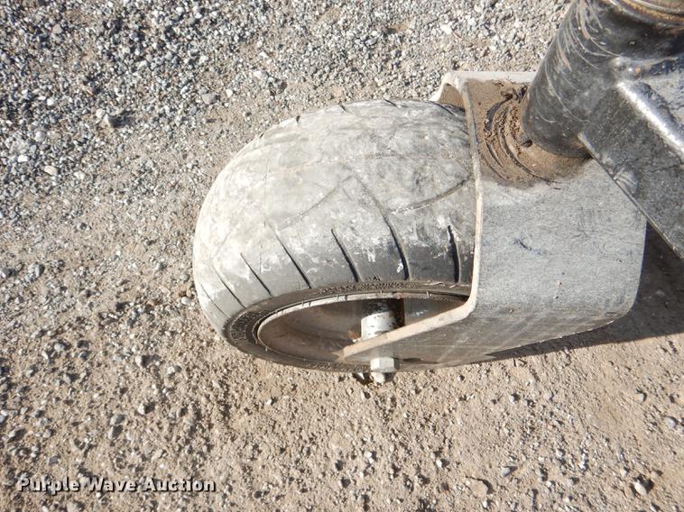 image for item EA9127 Dixie Chopper Classic 2760T  ZTR lawn mower