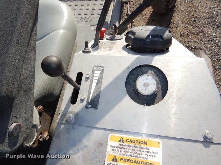 image for item EA9127 Dixie Chopper Classic 2760T  ZTR lawn mower