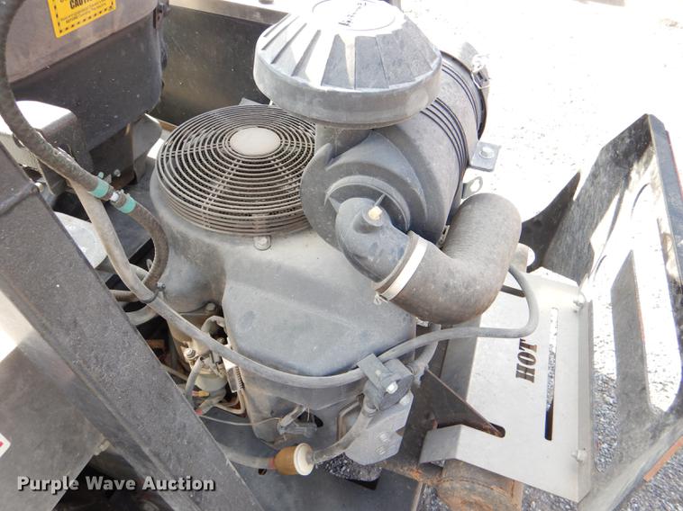 image for item EA9127 Dixie Chopper Classic 2760T  ZTR lawn mower