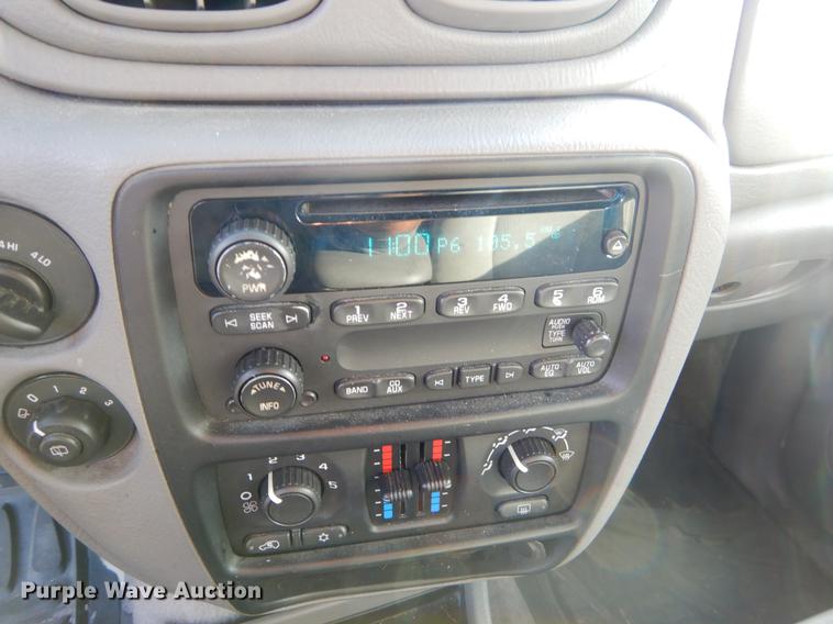 image for item ER9374 2005 Chevrolet TrailBlazer LS SUV