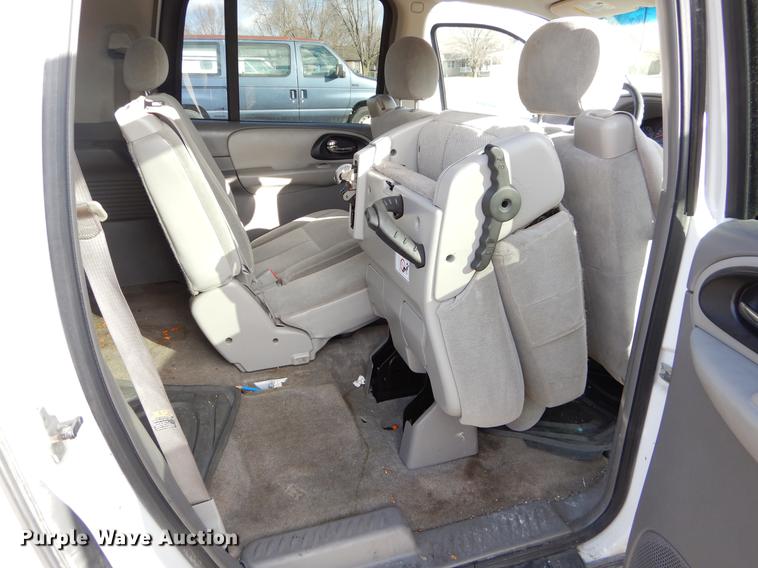 image for item ER9374 2005 Chevrolet TrailBlazer LS SUV