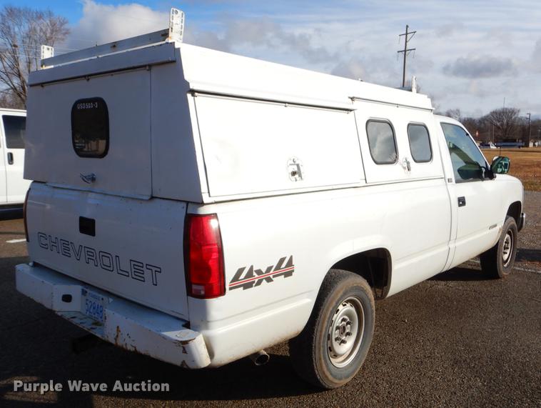 image for item ER9376 1994 Chevrolet Cheyenne 1500 pickup truck