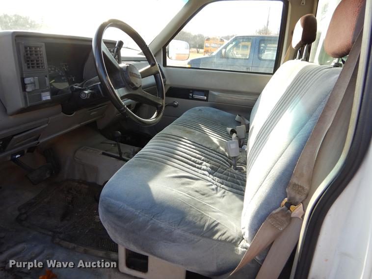 image for item ER9376 1994 Chevrolet Cheyenne 1500 pickup truck