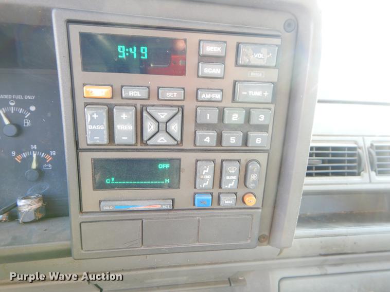 image for item ER9376 1994 Chevrolet Cheyenne 1500 pickup truck