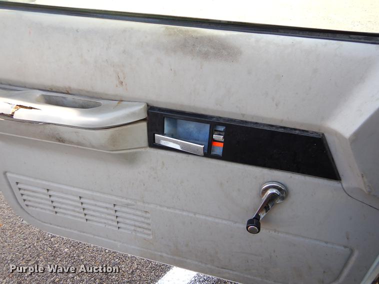 image for item ER9376 1994 Chevrolet Cheyenne 1500 pickup truck