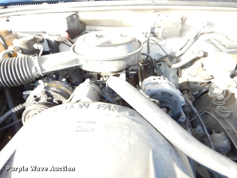 image for item ER9376 1994 Chevrolet Cheyenne 1500 pickup truck