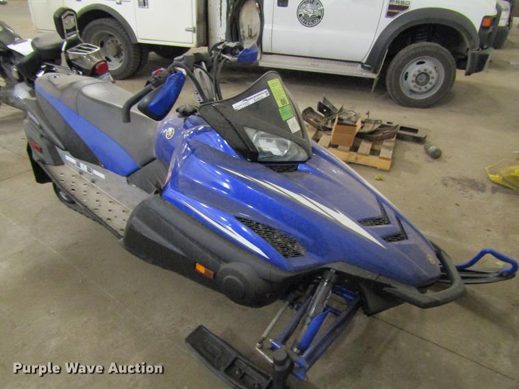 image for item EU9533 2006 Yamaha RS90NRLL snowmobile