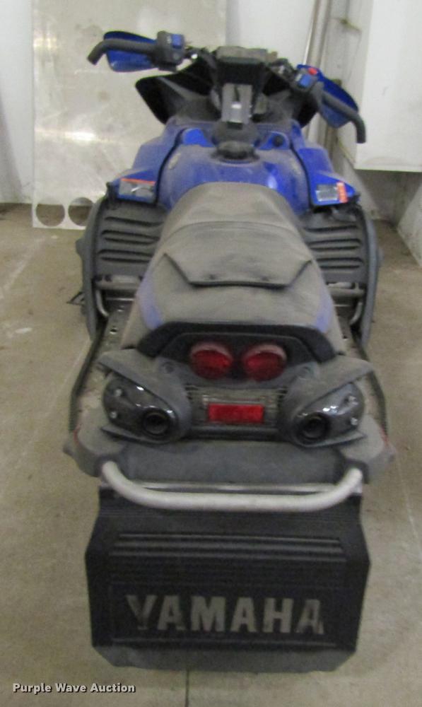 image for item EU9533 2006 Yamaha RS90NRLL snowmobile