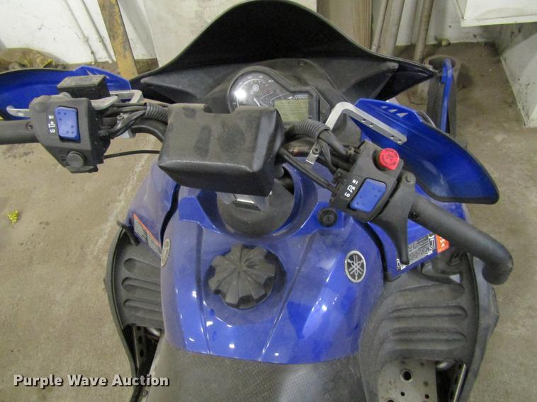 image for item EU9533 2006 Yamaha RS90NRLL snowmobile