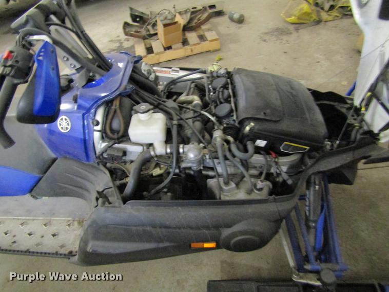 image for item EU9533 2006 Yamaha RS90NRLL snowmobile
