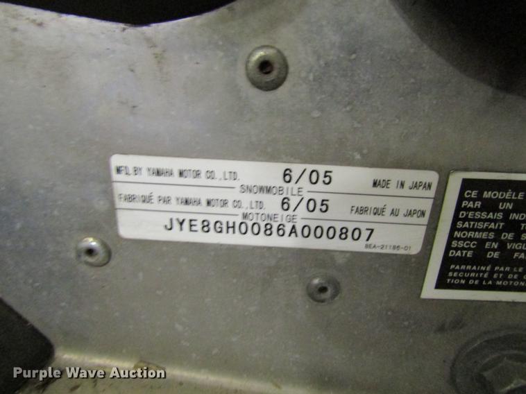 image for item EU9533 2006 Yamaha RS90NRLL snowmobile