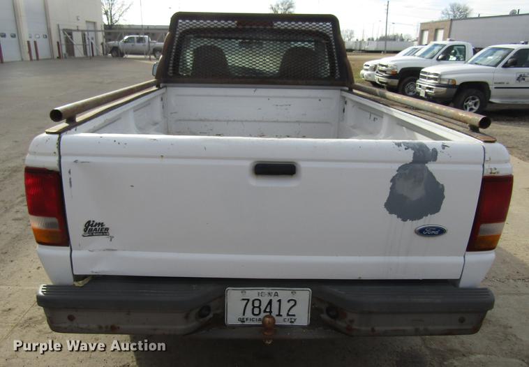 image for item EU9542 1997 Ford Ranger flatbed pickup truck